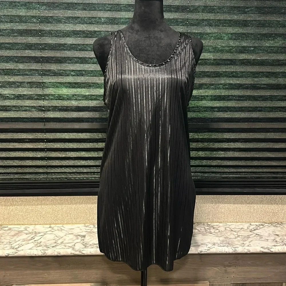 Vintage Undercover Wear Women’s Black Satin Stripe Racerback Tank Top‎ Small